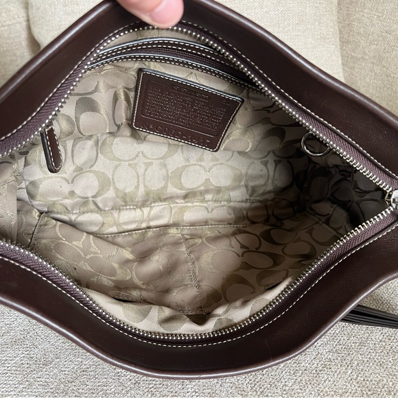 Vintage Y2K Coach East West Legacy Tassel Shoulder Leather Purse - Picture 8 of 10